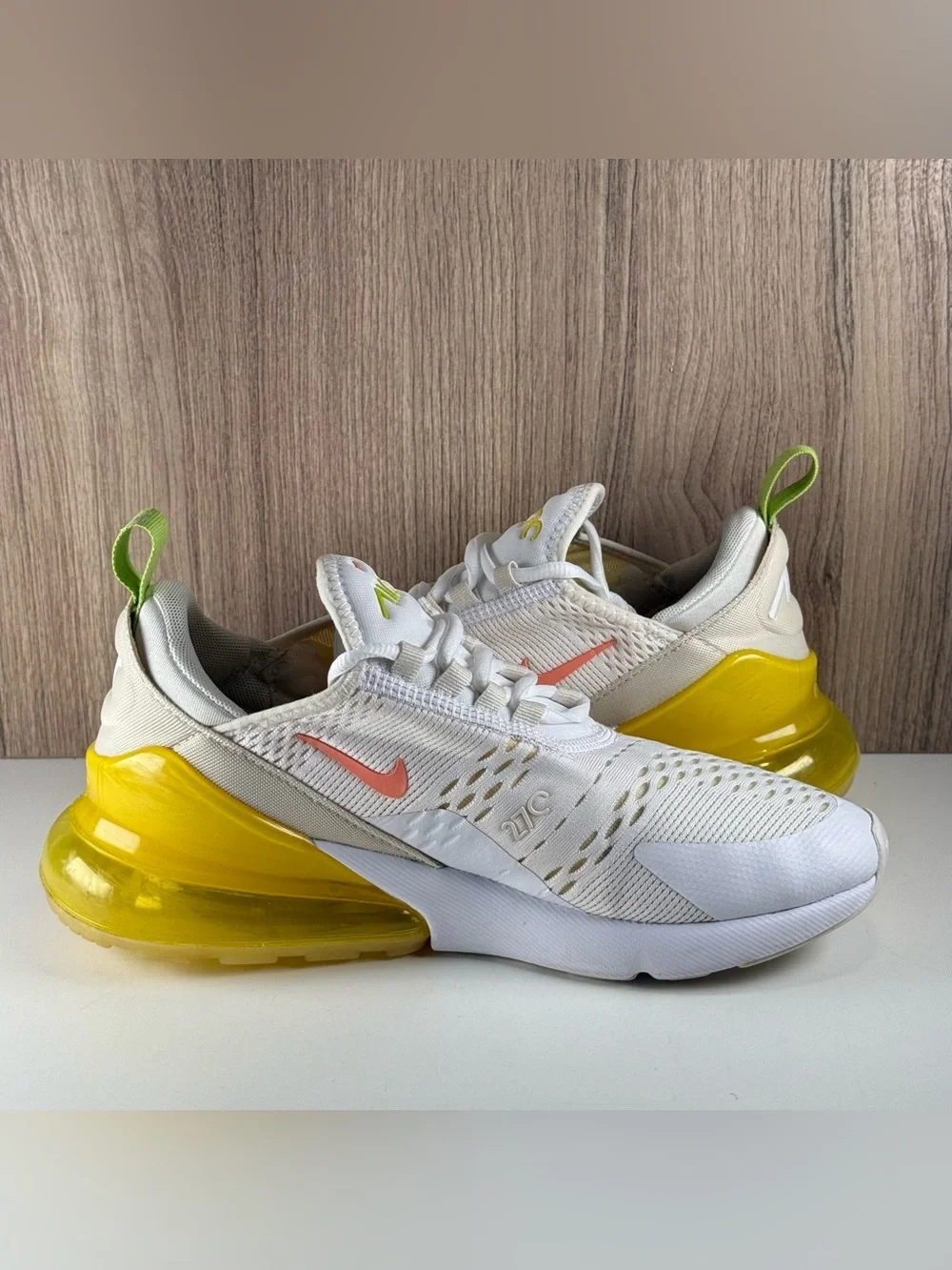 Nike Air Max 270 White Yellow Strike Shoes DV2184-100 Women’s Size 8